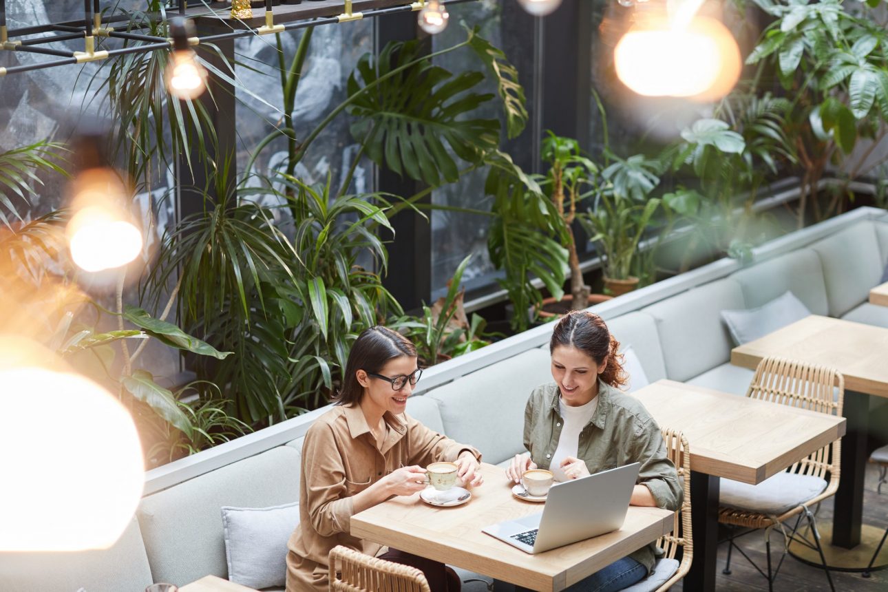 Cozy Cafe
